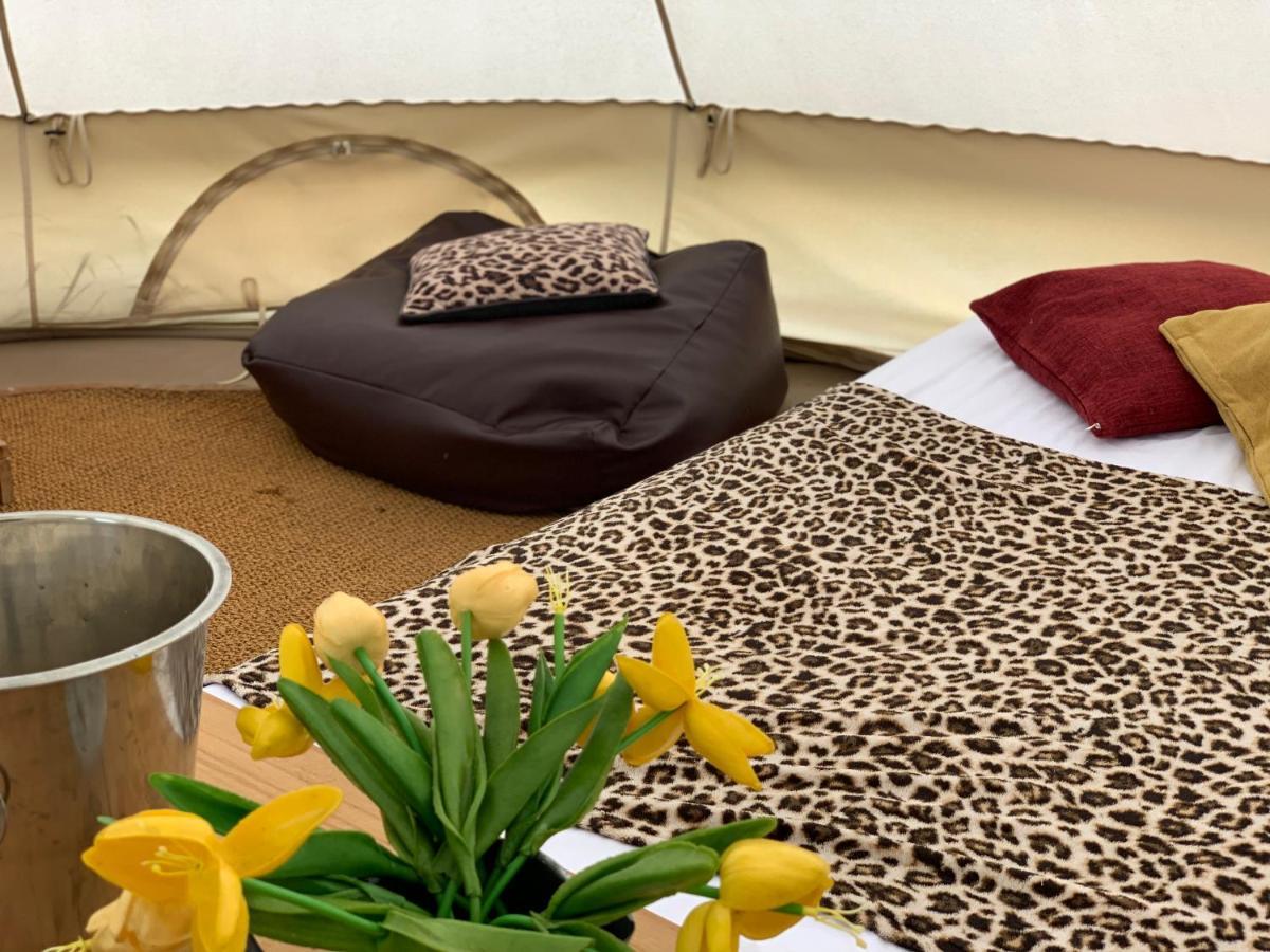 Home Farm Radnage Glamping Bell Tent 6, With Log Burner And Fire Pit High Wycombe Exterior photo